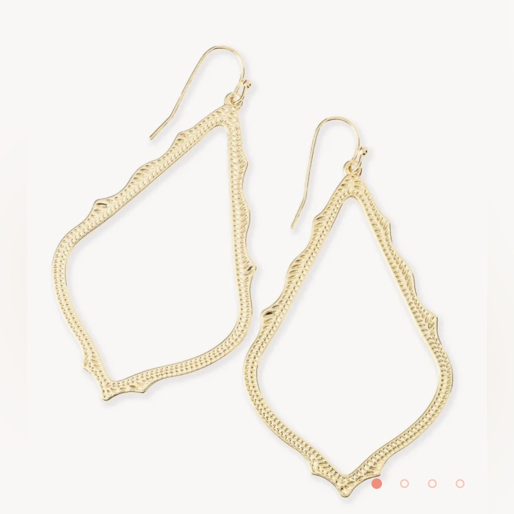✨Kendra Scott✨Gold Sophee Drop Earrings
